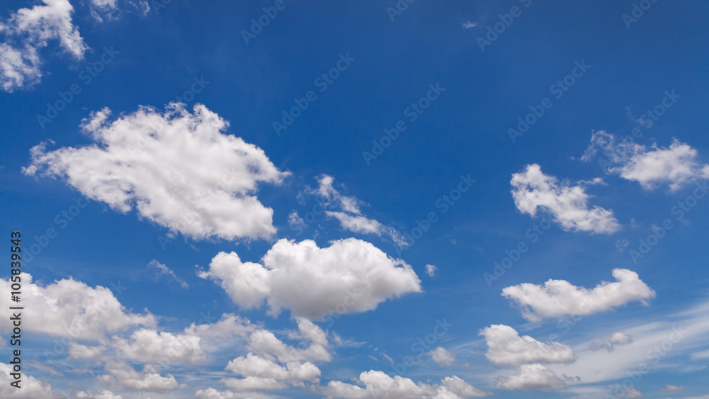 Fototapeta premium Panorama blue sky with cloud