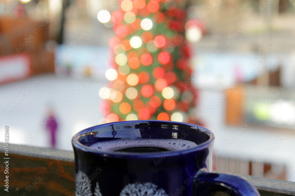 The blue mug with mulled wine