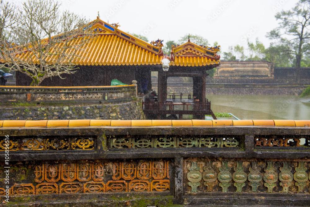 Naklejka premium Wall and temple, Tu Duc Mausoleum, Vietnam