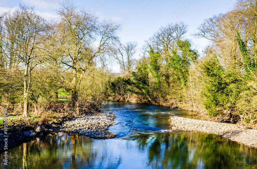 Obraz premium River Kent at Levens Bridge, Cumbria, England 