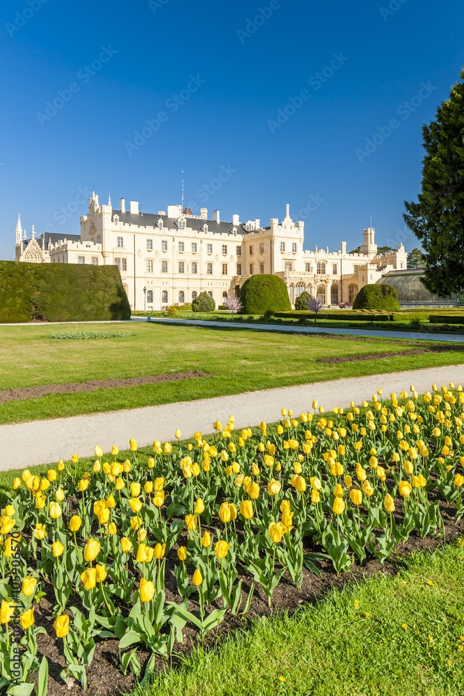 Fototapeta premium Lednice Palace with garden, Czech Republic