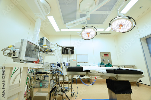 Fototapeta Naklejka Na Ścianę i Meble -  equipment and medical devices in modern operating room 