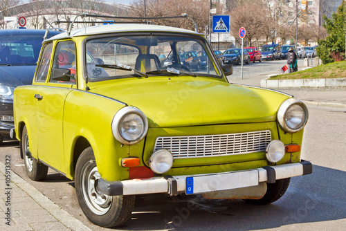Fotografie Alter grüner Trabi