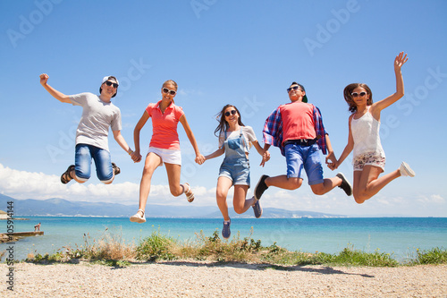 jumping people © yanlev