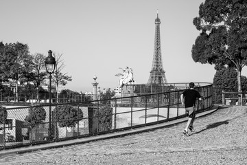 Sierkussen Joggen Jogger in Jardin des Tuileries Parijs  © Aliaksandr Kazlou