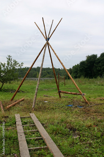 The construction of the wigwam © mishan