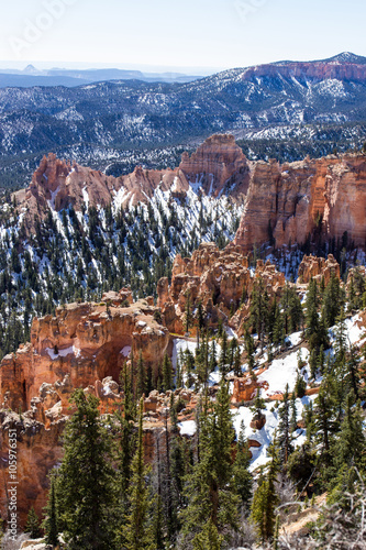 Bryce Canyon NP with late winter snow