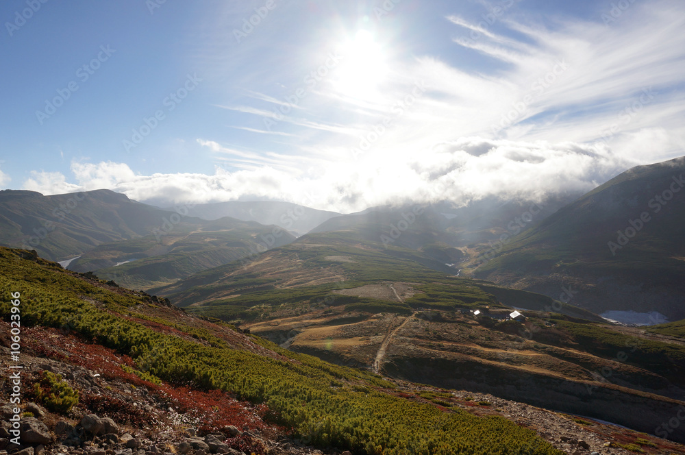 Naklejka premium 大雪山 黒岳山頂までの登山道からの眺め