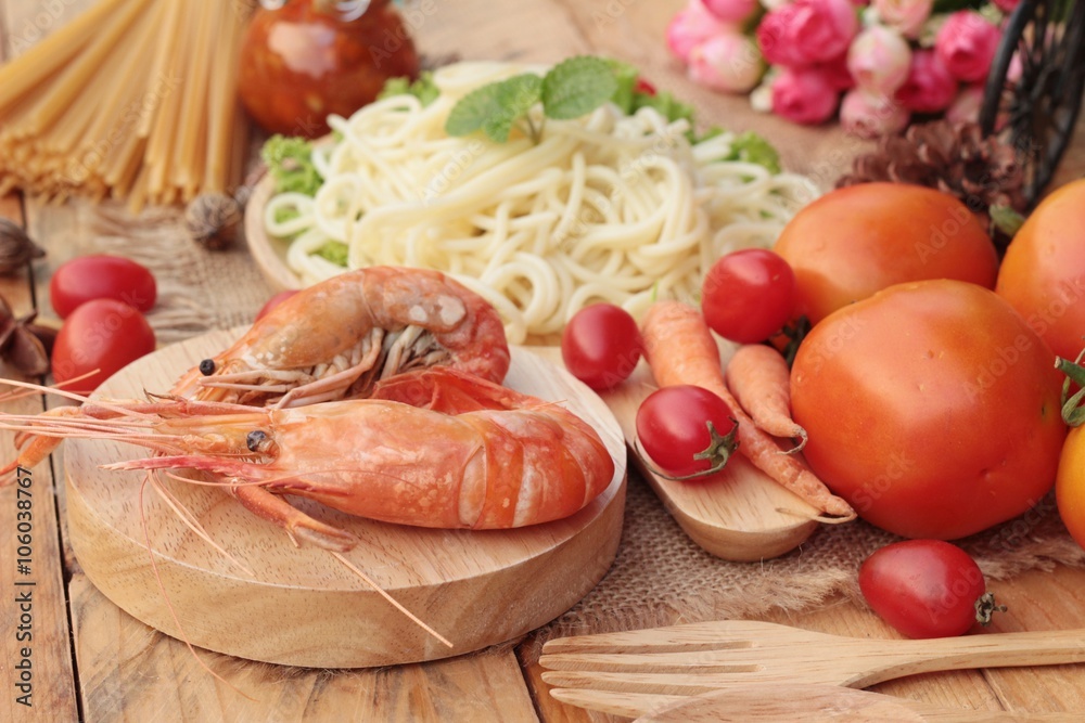 Spaghetti with shrimp and tomato sauce delicious. Spaghetti with shrimp and tomato sauce delicious.