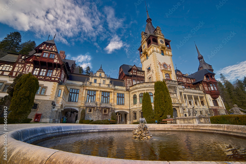 Fototapeta premium Peles Palace in Romania