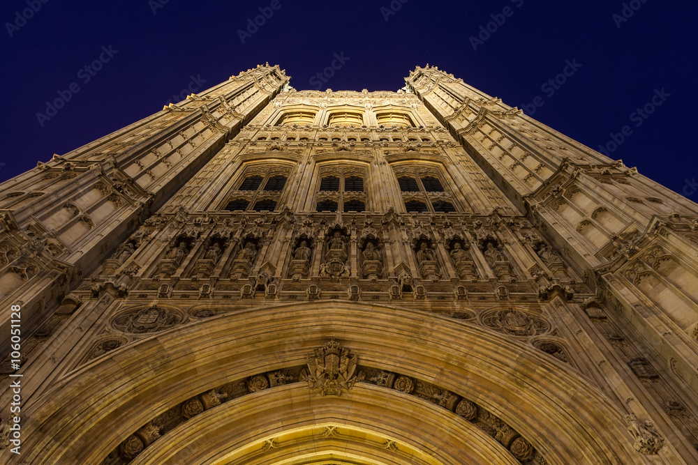 Obraz premium Tower of Palace of Westminster, London by night