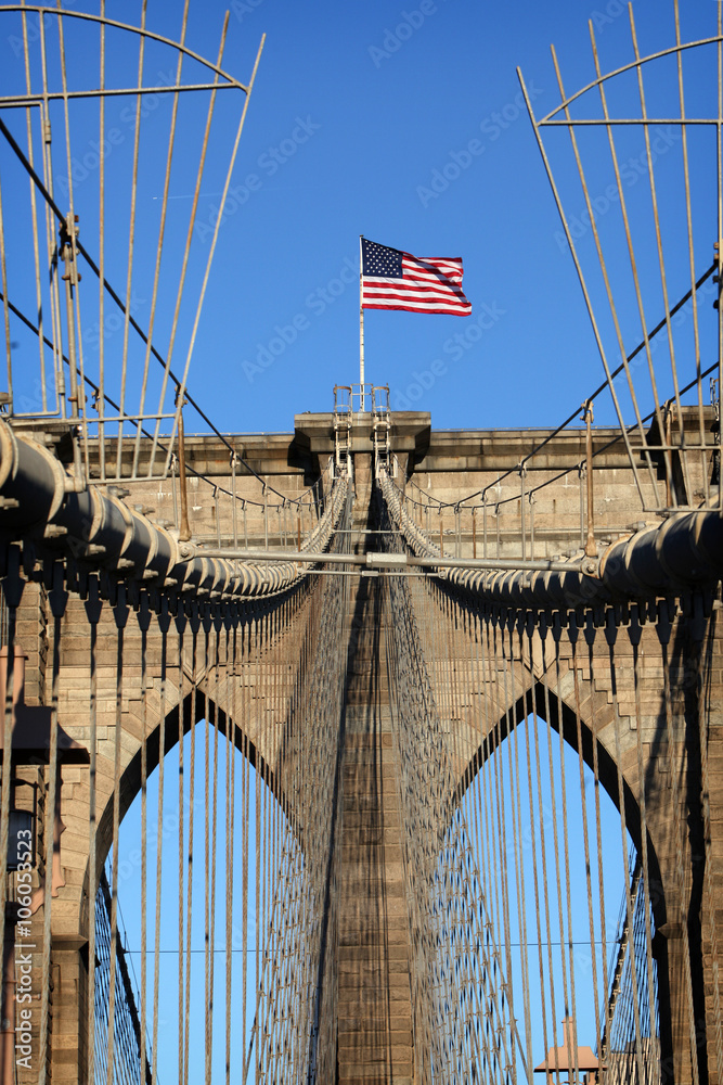 Fototapeta premium The symmetry of Brooklyn Bridge, New York, USA
