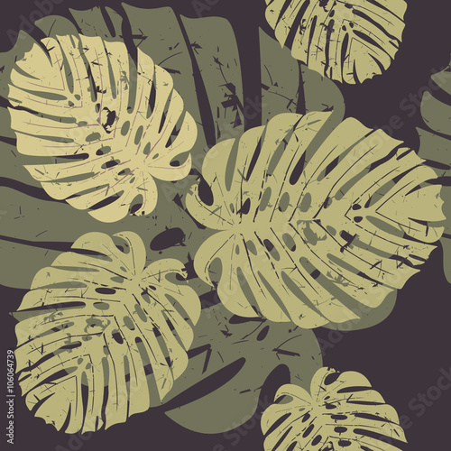 Elegant Seamless pattern with tropical Monstera leaves