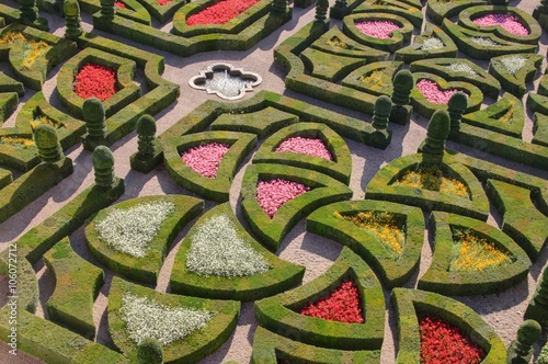 jardin fleuri en touraine photo