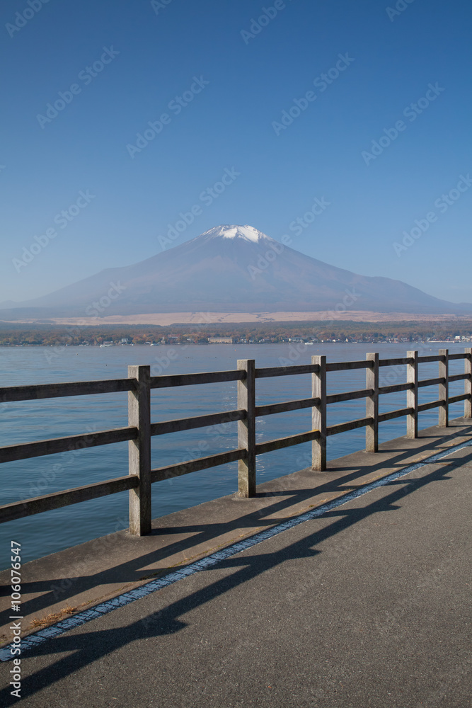 Mountain fuji and Yamanakako lake in moring autumn season