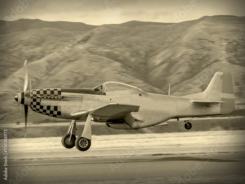 Tableau sur toile 'Vintage Style' image of World of American War 2 fighter aircraft
