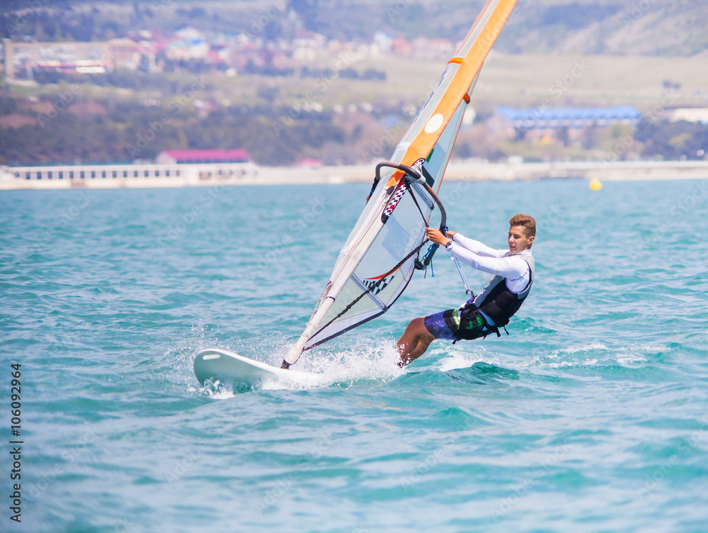 Fototapeta premium girl on windsurfing