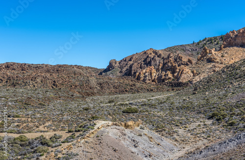 Скалы в каменной пустыне © andrey_iv
