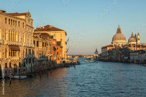 Grand canal and Basilica di Santa Maria della Salute in Venice © Jon Ingall
