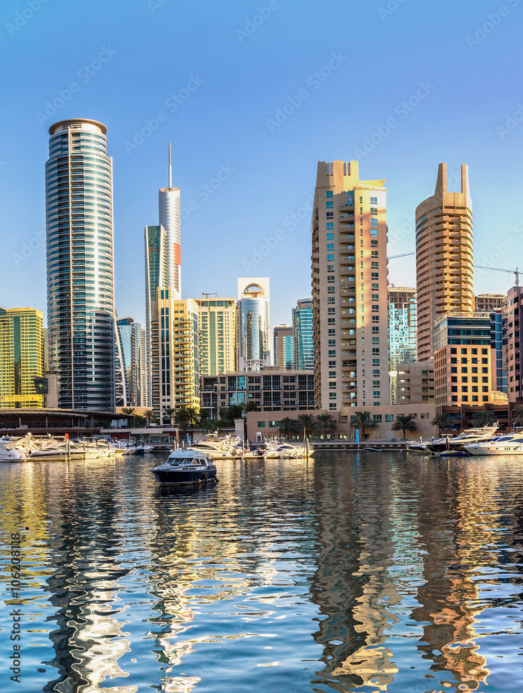 Fototapeta premium Panorama of Dubai marina