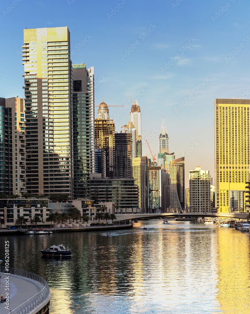 Fototapeta premium Panorama of Dubai marina