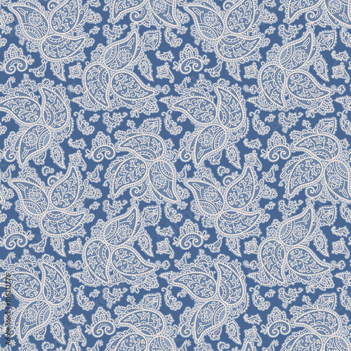Seamless Paisley Pattern. Hand drawn seamlessly repeating ornamental wallpaper or textile pattern with Paisley motives in vector format. 
