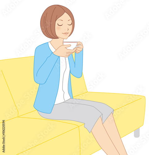 紅茶を飲む女性