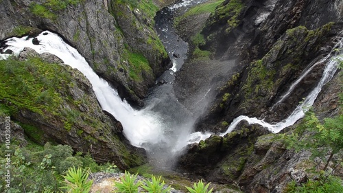 Doppia cascata nei fiordi norvegesi photo
