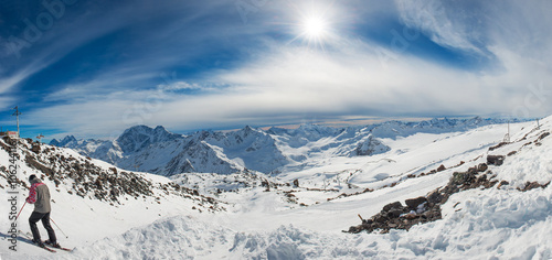 Snowy blue mountains © Pavlo Vakhrushev
