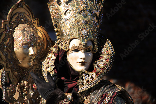 Venice carnival costume and mask. © Eliane Haykal