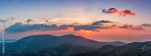 Fototapeta Naklejka Na Ścianę i Meble -  Sunset over the mountains in Thailand. Landscape panorama