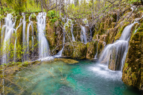 Fototapeta Naklejka Na Ścianę i Meble -  Lake And Waterfall-Plitvice National Park,Croatia