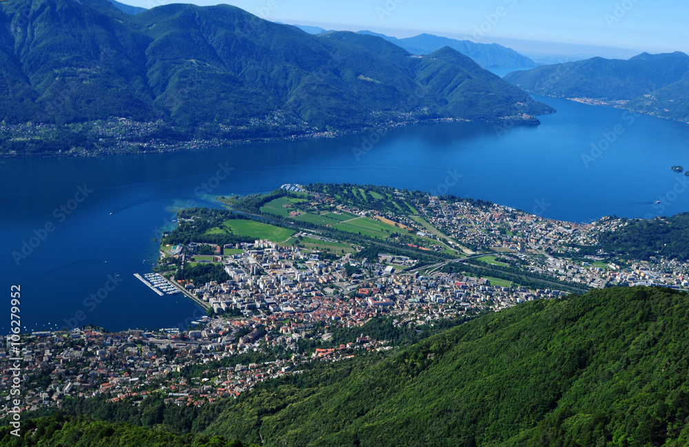 Italienische Schweiz: Luftbild von Ascona am Lago Maggiore. Airshot from Ascona, Ticino