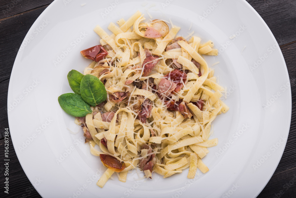 pasta with bacon amd mint