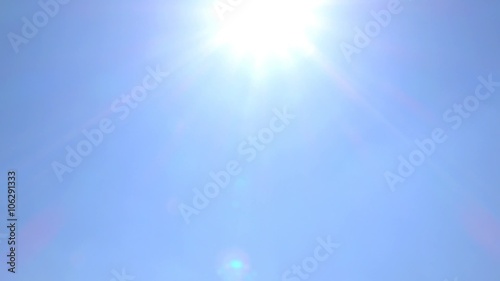 青空の明るい太陽_15-156