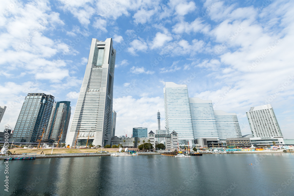 Obraz premium Yokohama city with blue sky