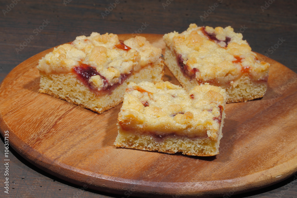 Crumble cake with a filling of jam Crumble cake with a filling of jam