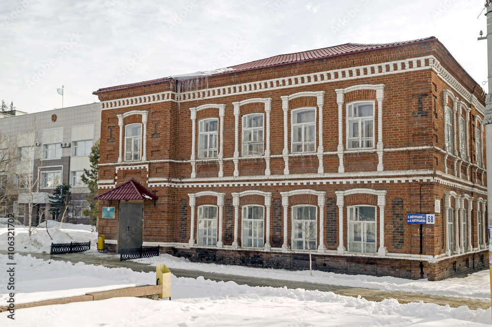 	Купеческий дом дореволюционной постройки. Город Костанай, Казахстан.