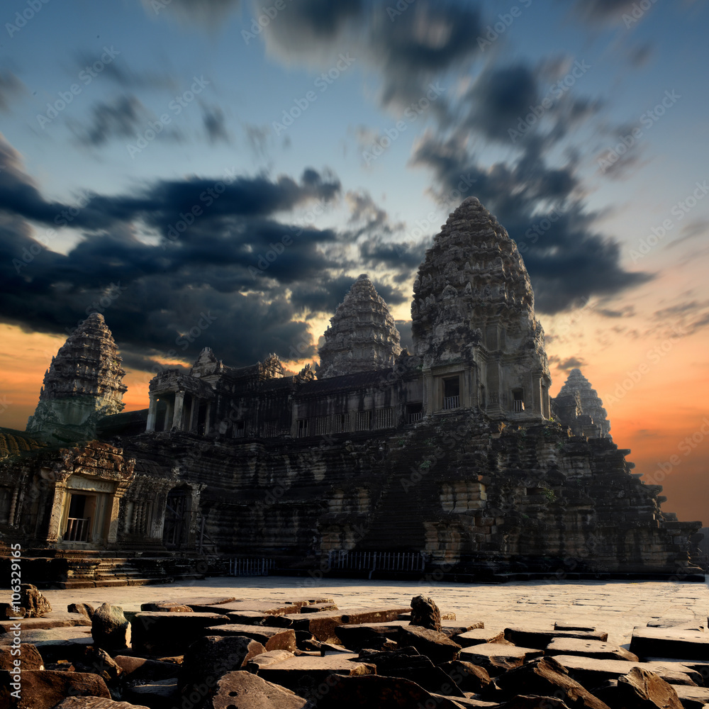 Obraz premium Angkor Wat Temple, Siem Reap, Khemer temple in Cambodia