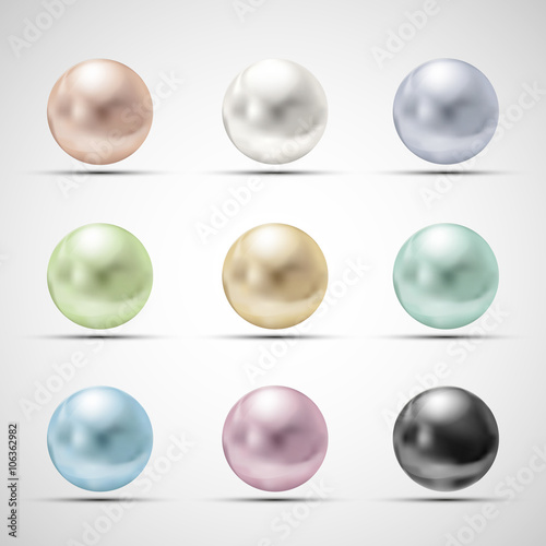Set of multicolored pearls
