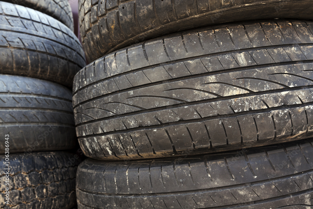 Obraz premium used car tires. close-up 