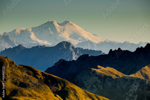 Tableau sur toile View to Elbrus mountain from Georgia side