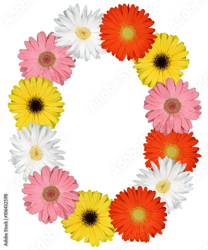 Buchstabe O Alphabet aus Blumen Freisteller auf weiss