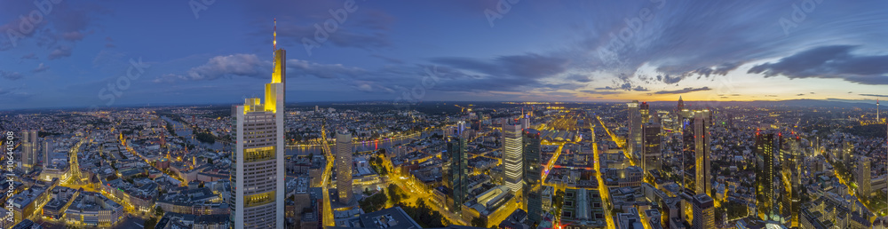 Panorama  Frankfurt Nacht Luftaufnahme