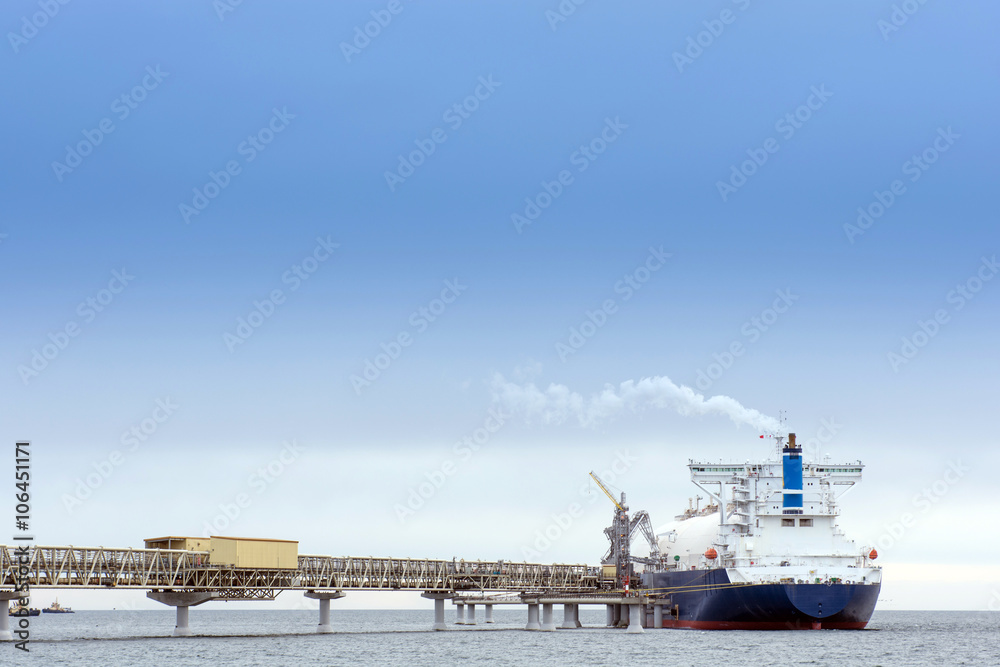 Fototapeta premium Liquefied natural gas tanker