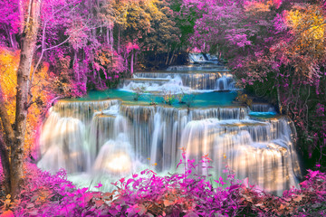 Tuinposter Watervallen Huai Mae Khamin waterval cascades Thailand  © T-REX