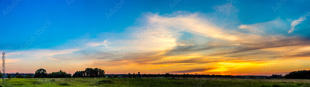 Fototapeta premium Beautiful sunrise