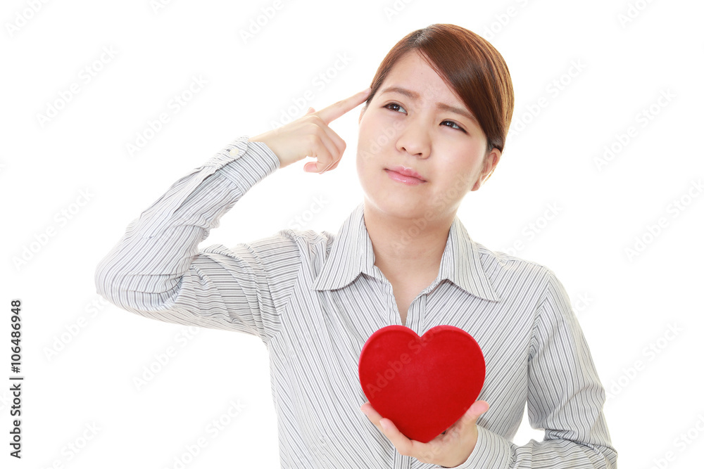 ハートマークを持つ所エイ