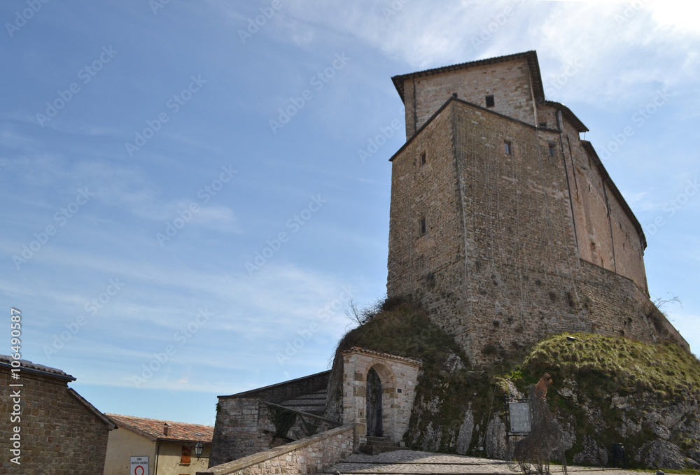 Burg in Frontone - Italien