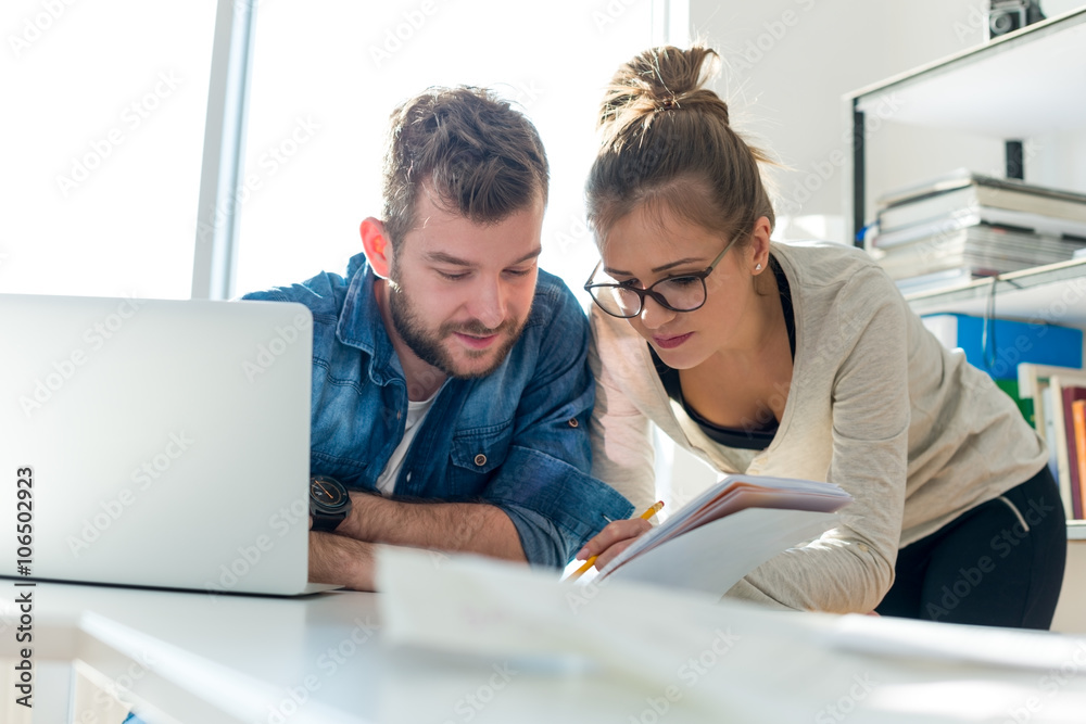 Obraz premium Working together